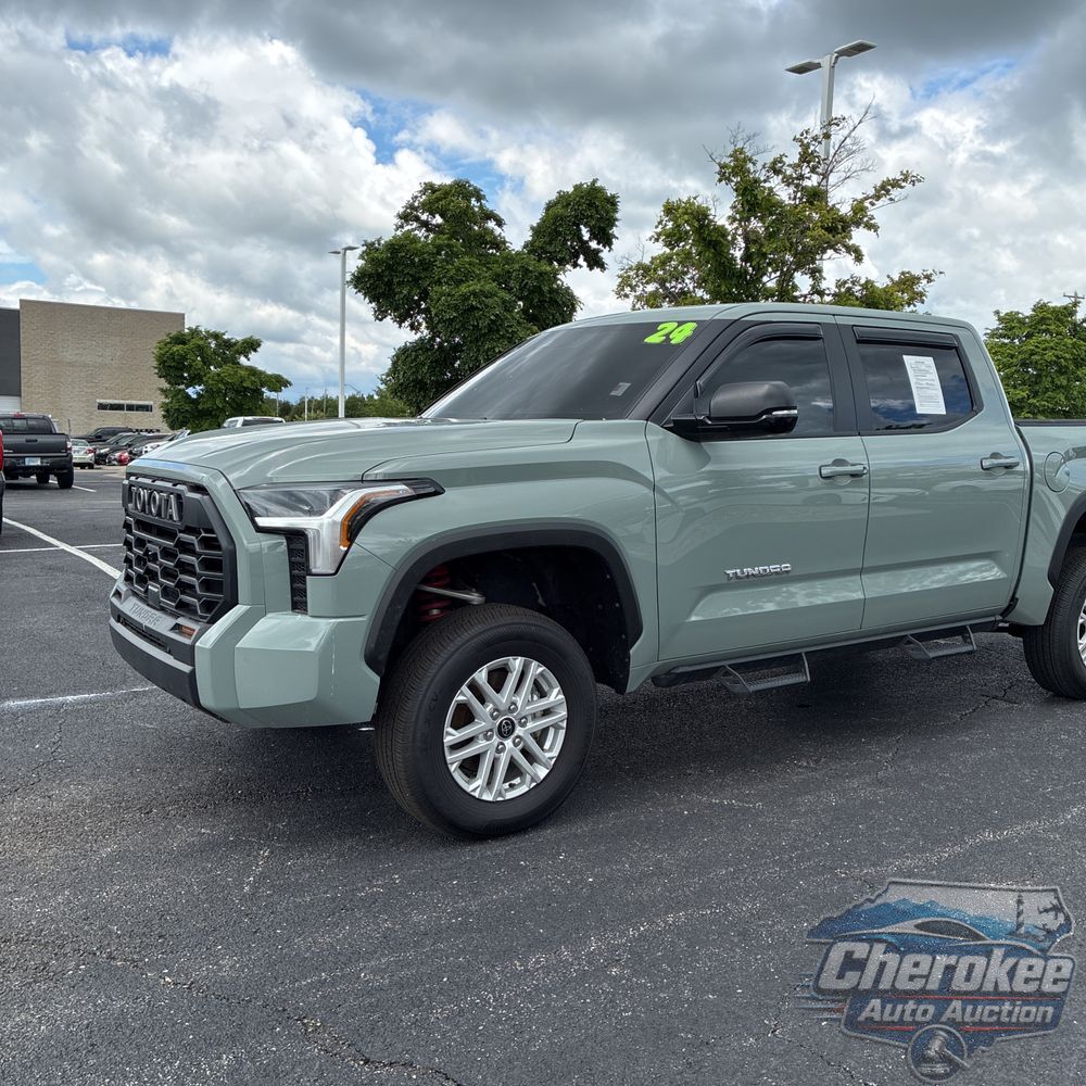 2024 Toyota Tundra SR5