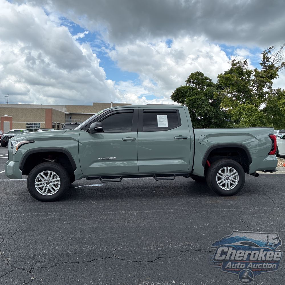 2024 Toyota Tundra SR5
