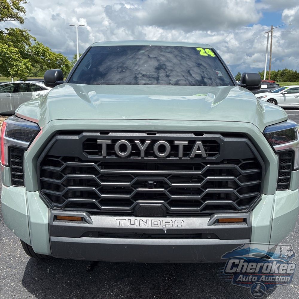 2024 Toyota Tundra SR5