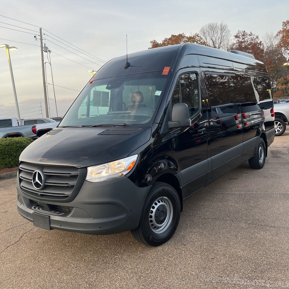 2024 Mercedes-Benz Sprinter 2500