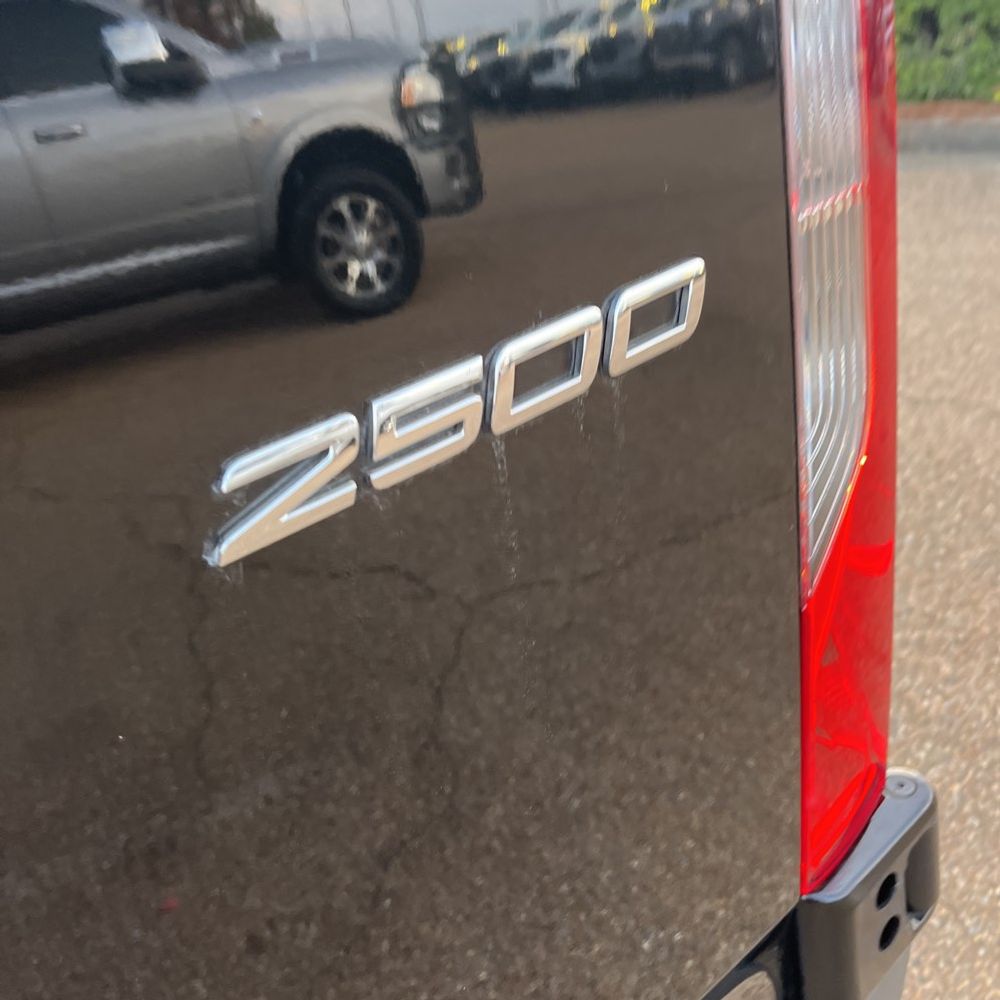 2024 Mercedes-Benz Sprinter 2500