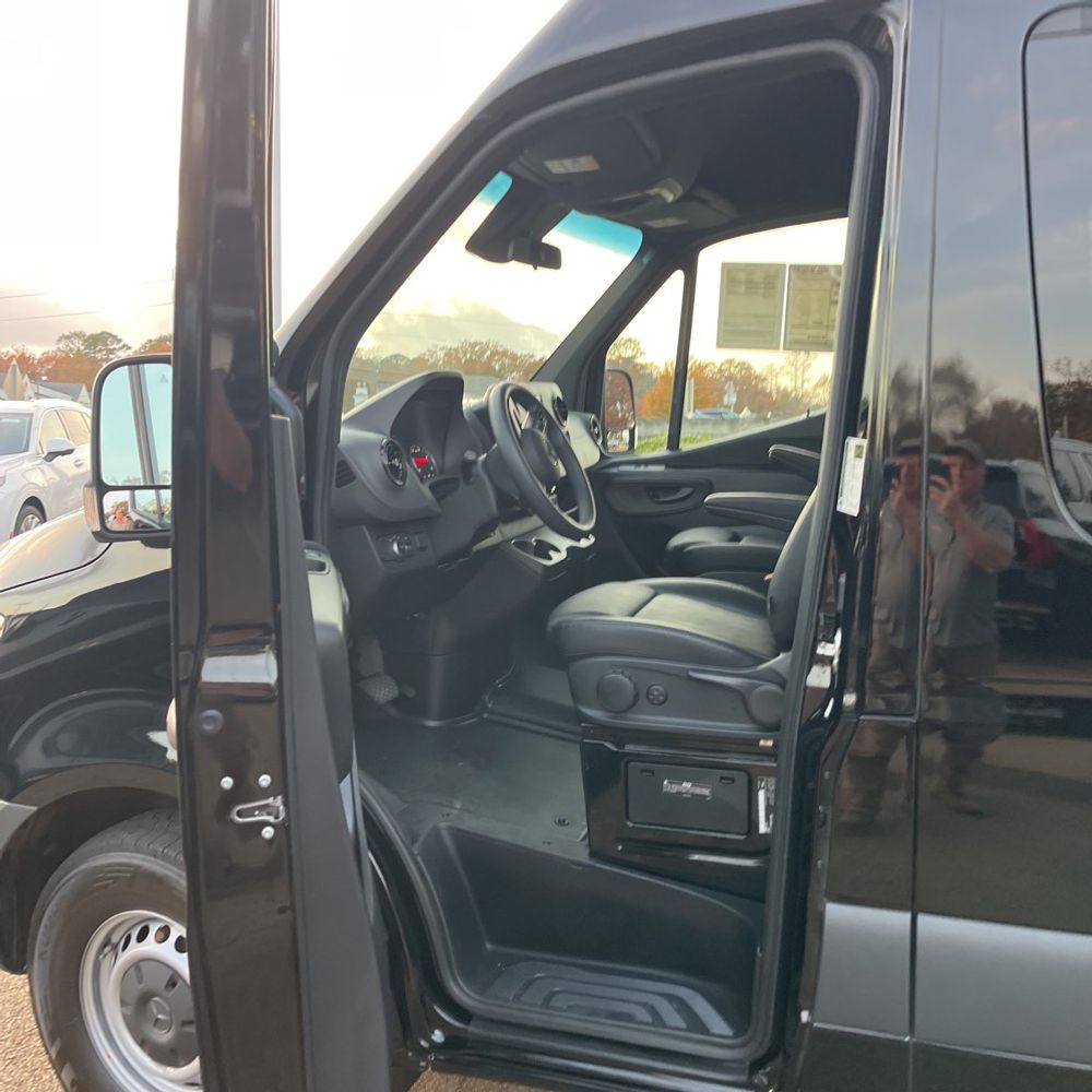 2024 Mercedes-Benz Sprinter 2500