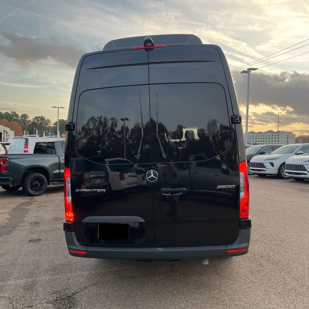 2024 Mercedes-Benz Sprinter 2500