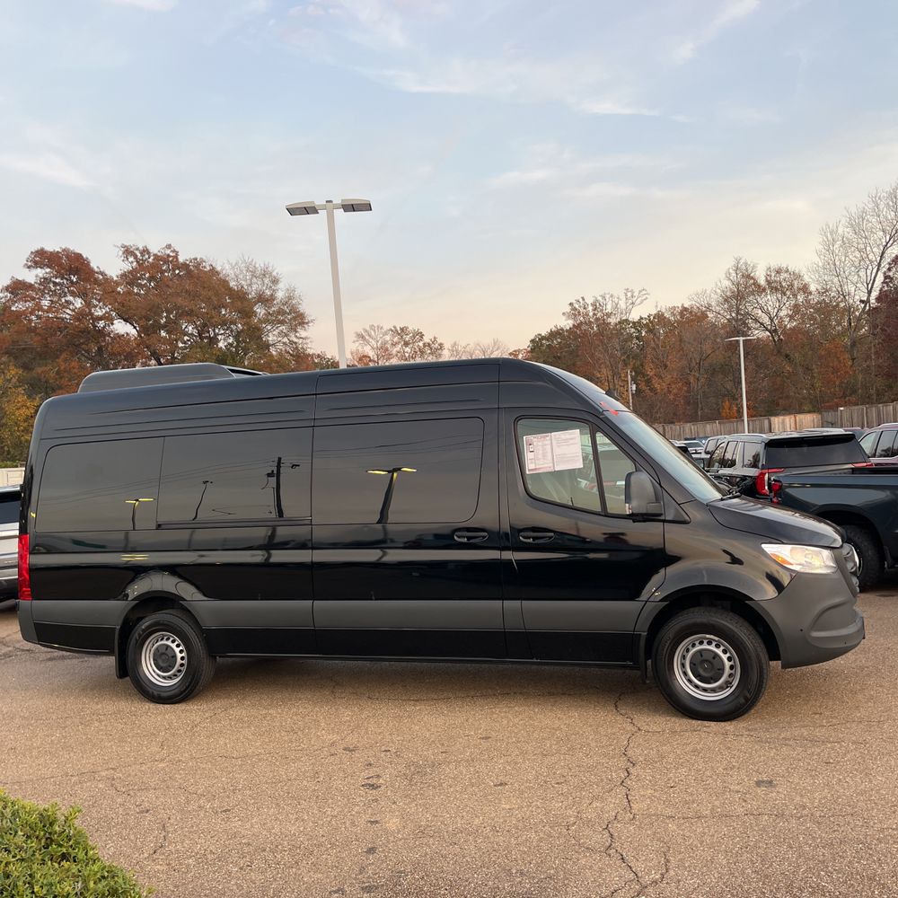 2024 Mercedes-Benz Sprinter 2500