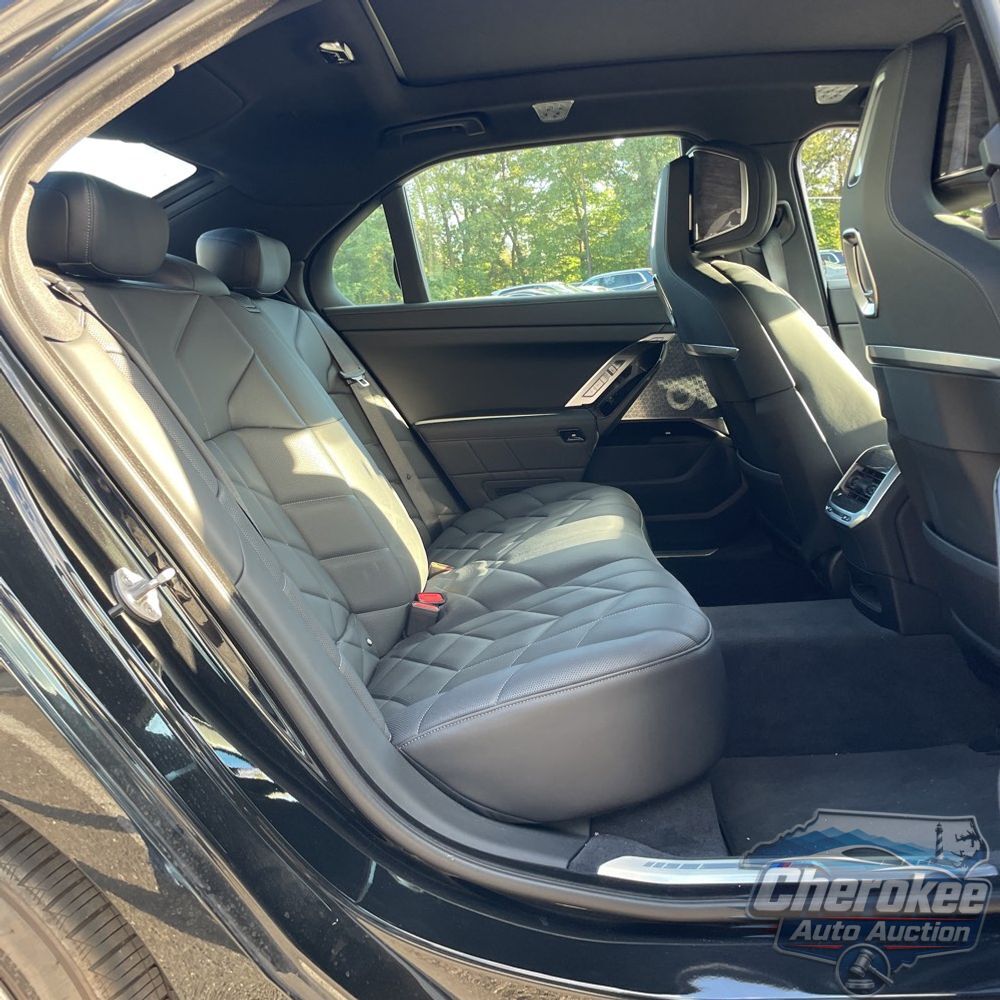 2023 BMW 7-Series 760xi