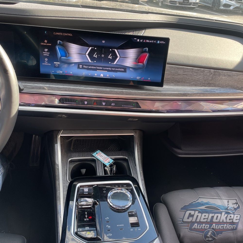 2023 BMW 7-Series 760xi