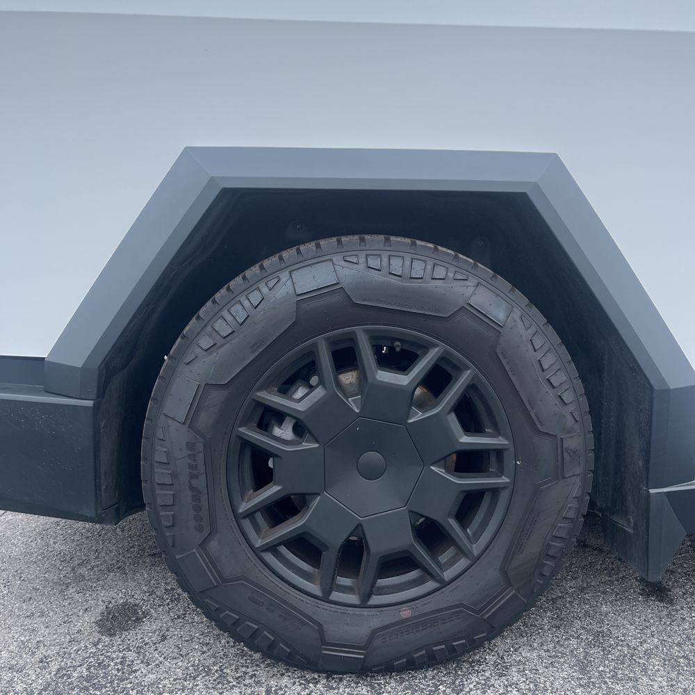 2024 Tesla Cybertruck CyberBeast