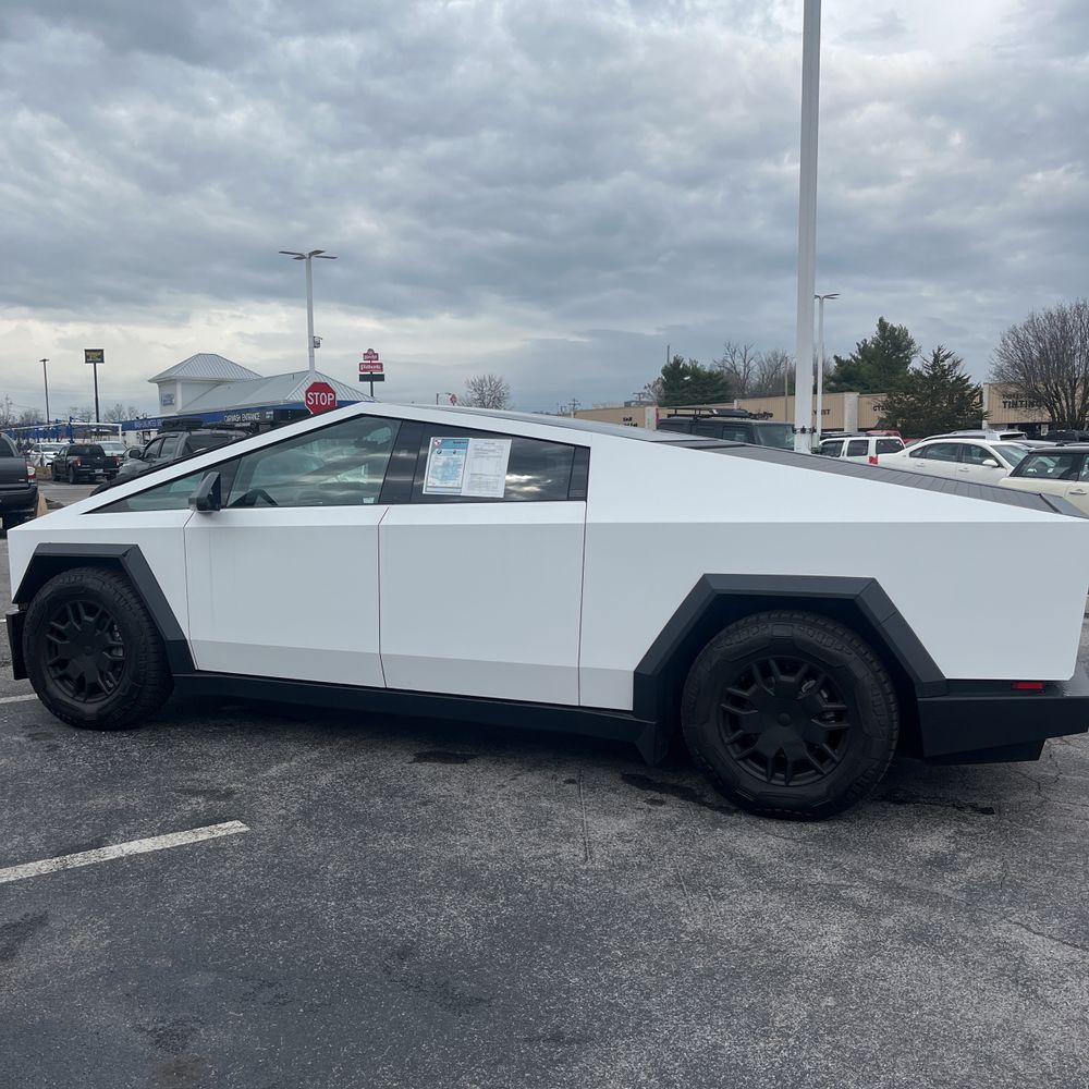 2024 Tesla Cybertruck CyberBeast