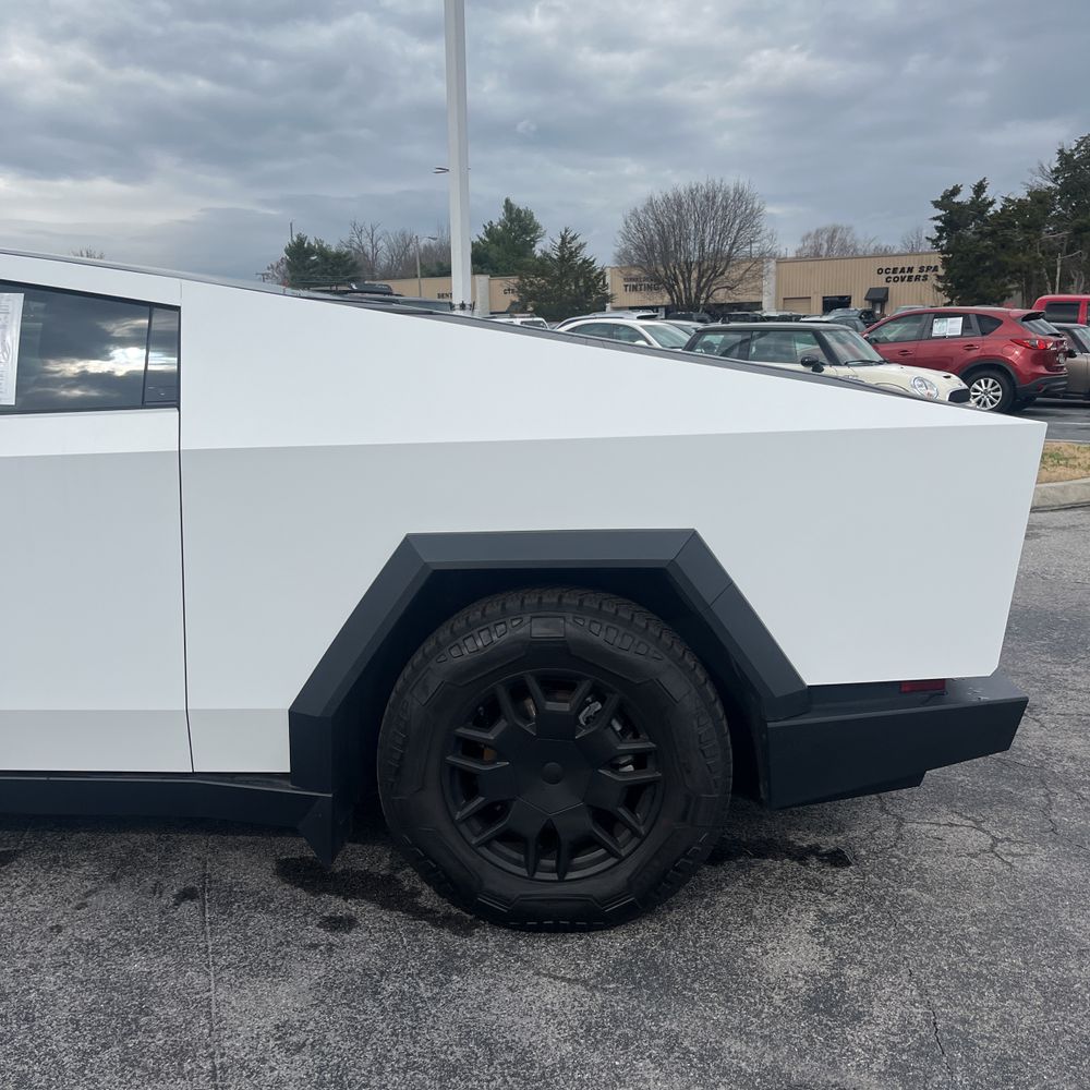 2024 Tesla Cybertruck CyberBeast