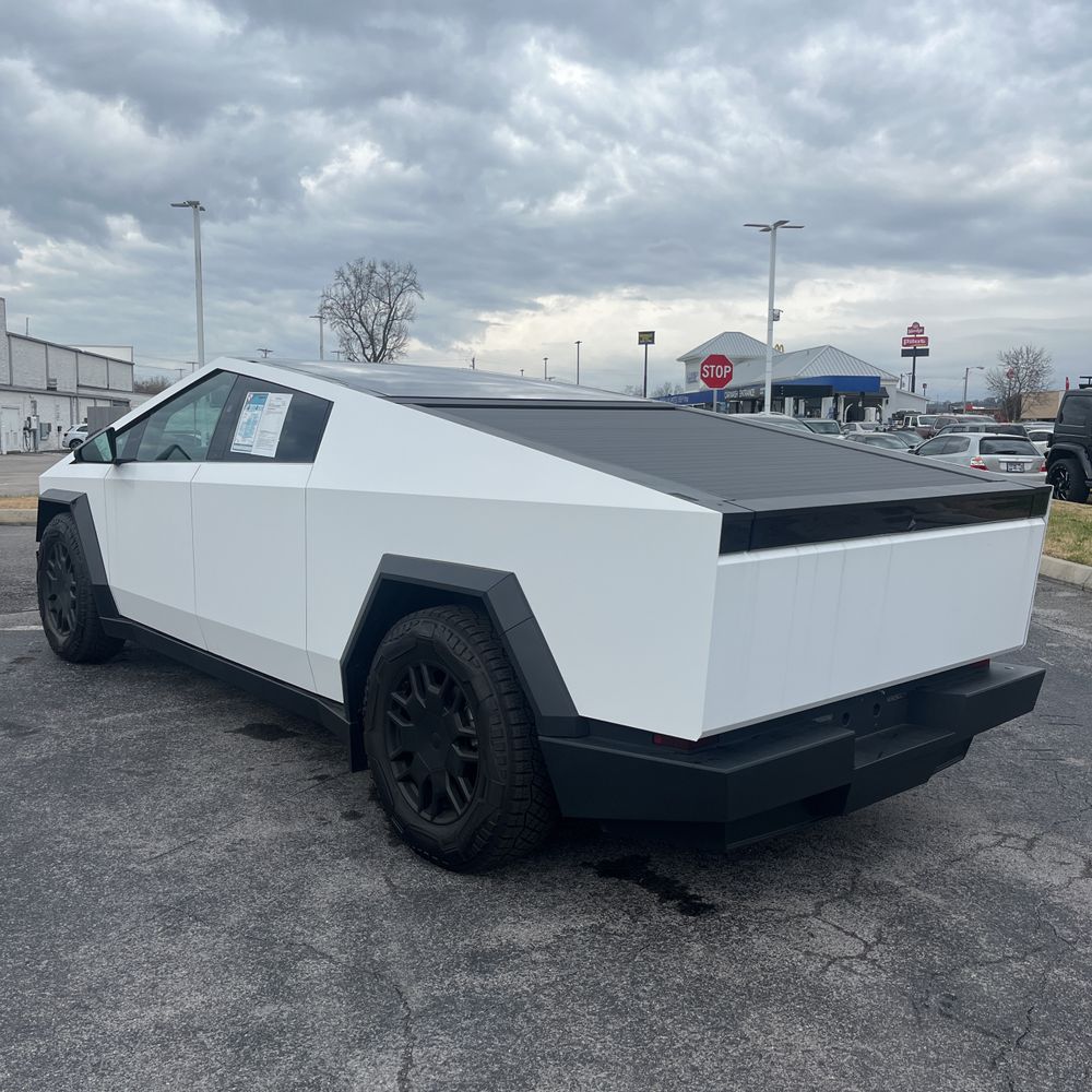 2024 Tesla Cybertruck CyberBeast