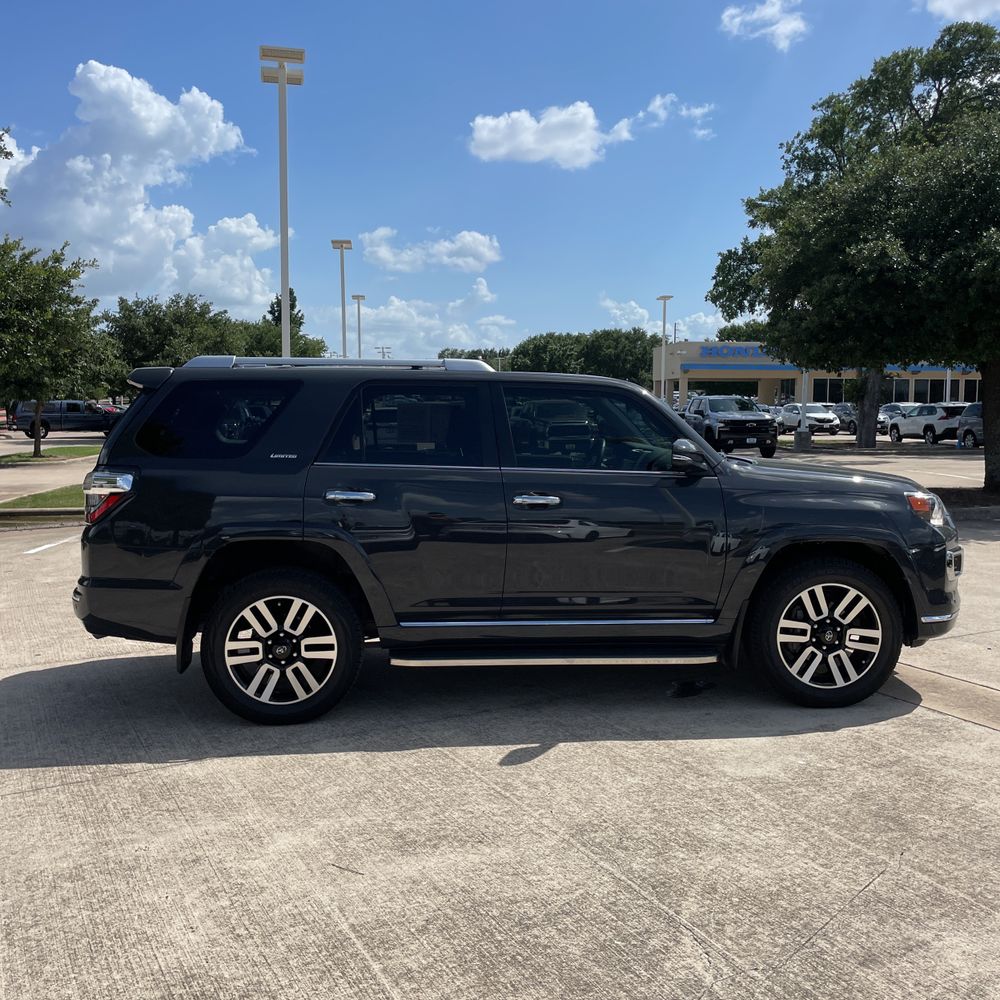 2024 Toyota 4Runner Limited