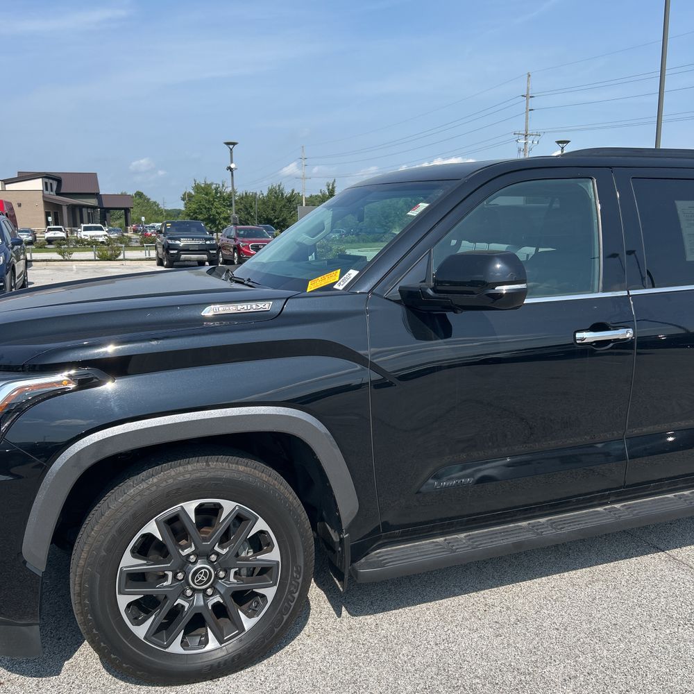 2023 Toyota Sequoia Limited