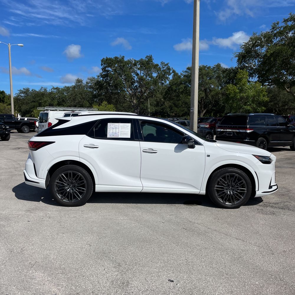 2023 Lexus RX 500h F SPORT Performance