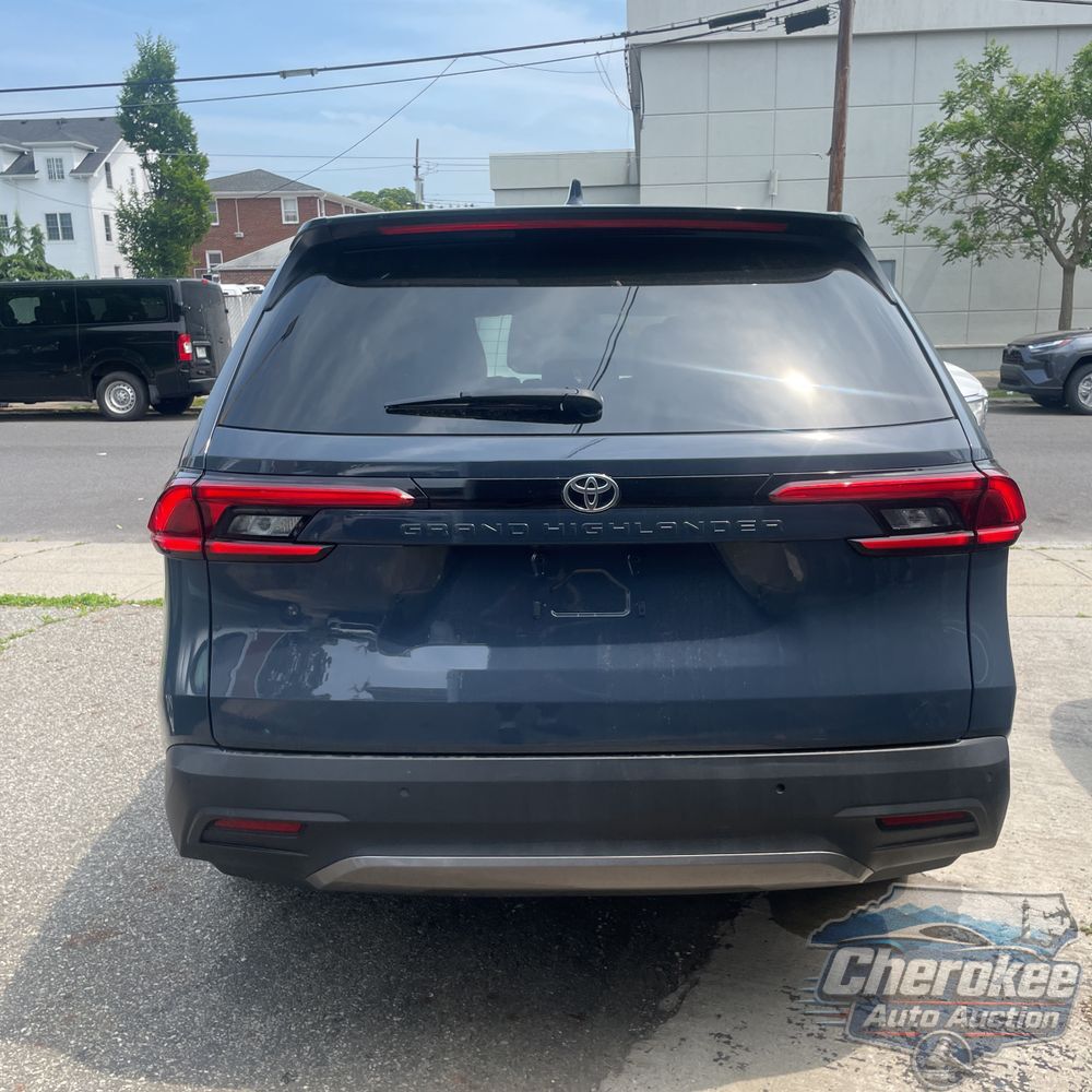 2024 Toyota Grand Highlander Hybrid Limited