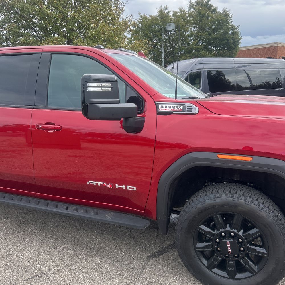 2025 GMC Sierra 2500HD AT4