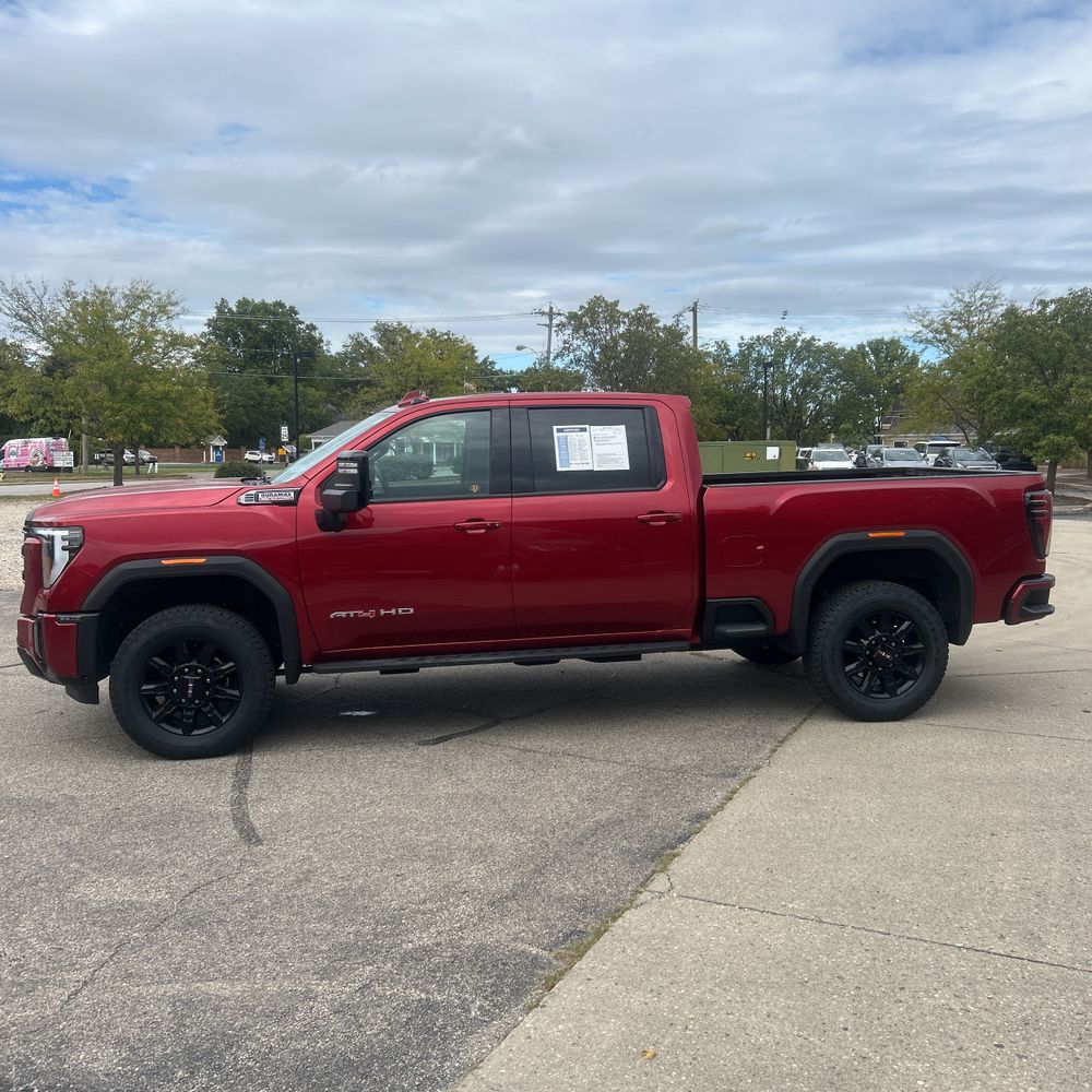 2025 GMC Sierra 2500HD AT4