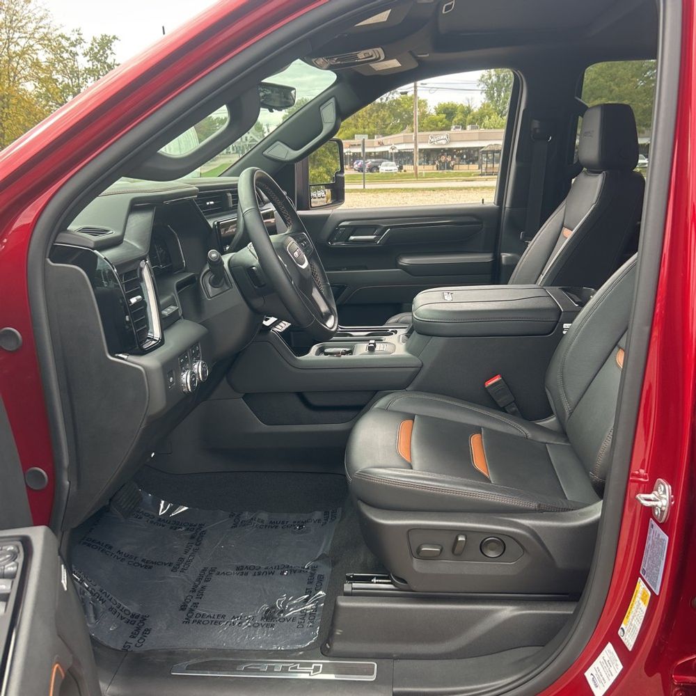 2025 GMC Sierra 2500HD AT4