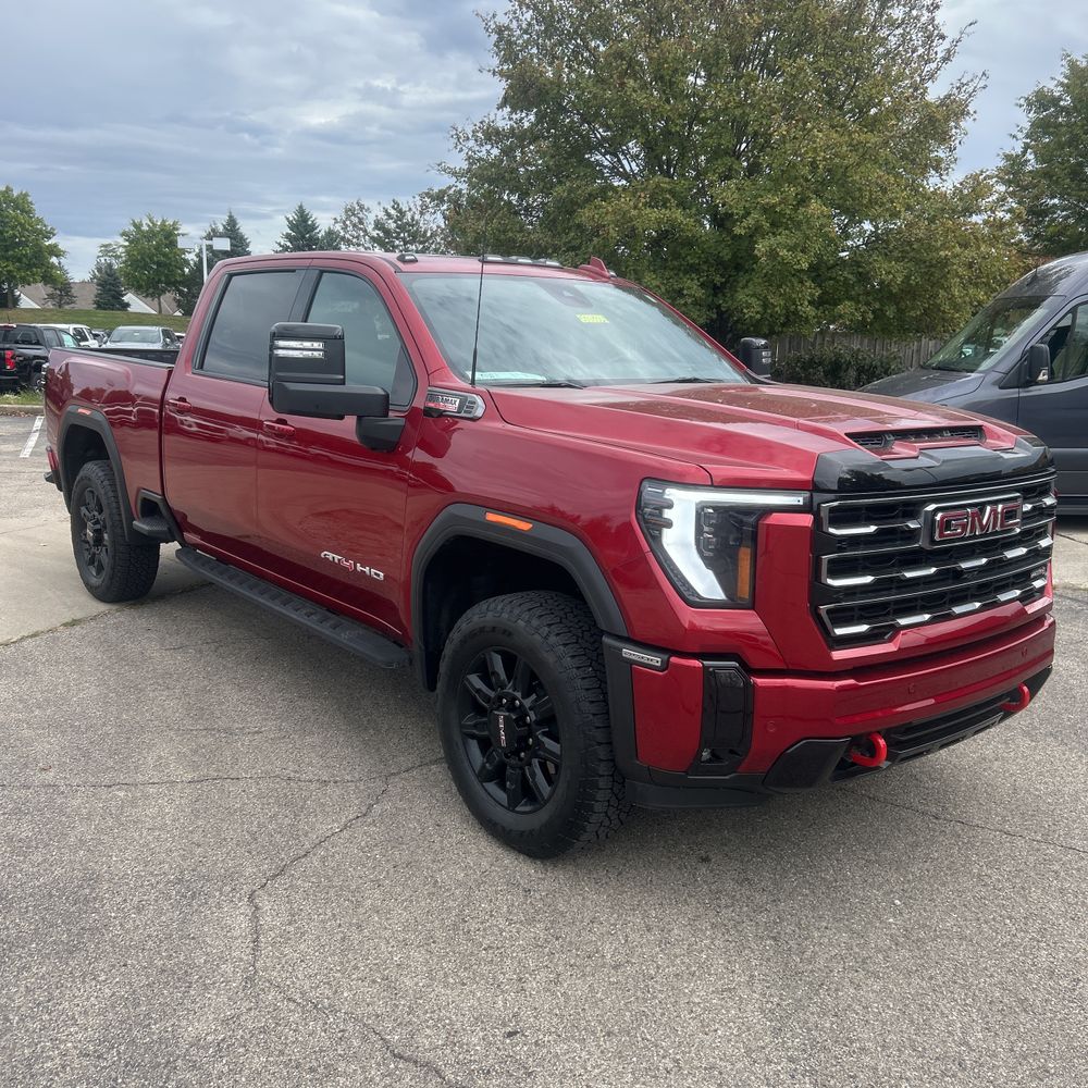 2025 GMC Sierra 2500HD AT4