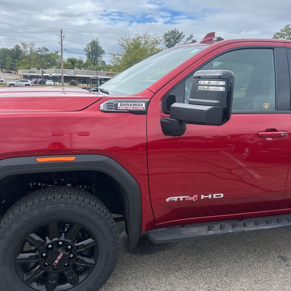 2025 GMC Sierra 2500HD AT4