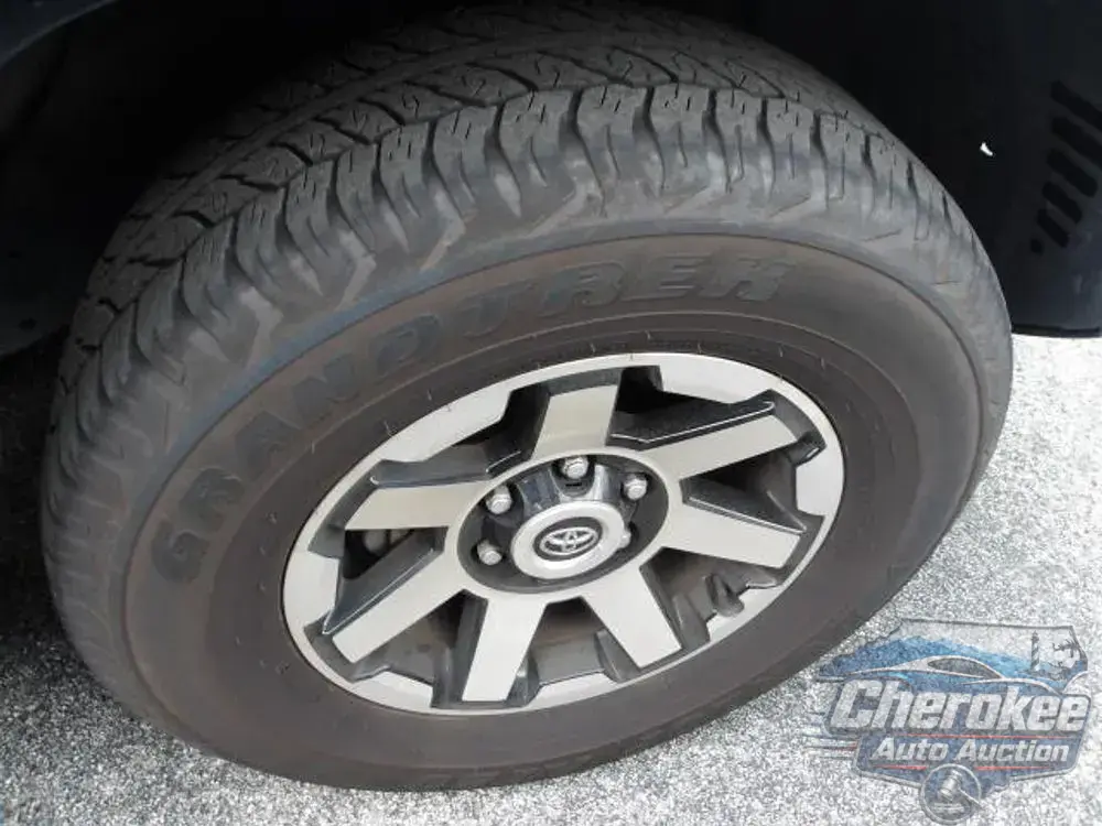 2024 Toyota 4Runner TRD Off Road