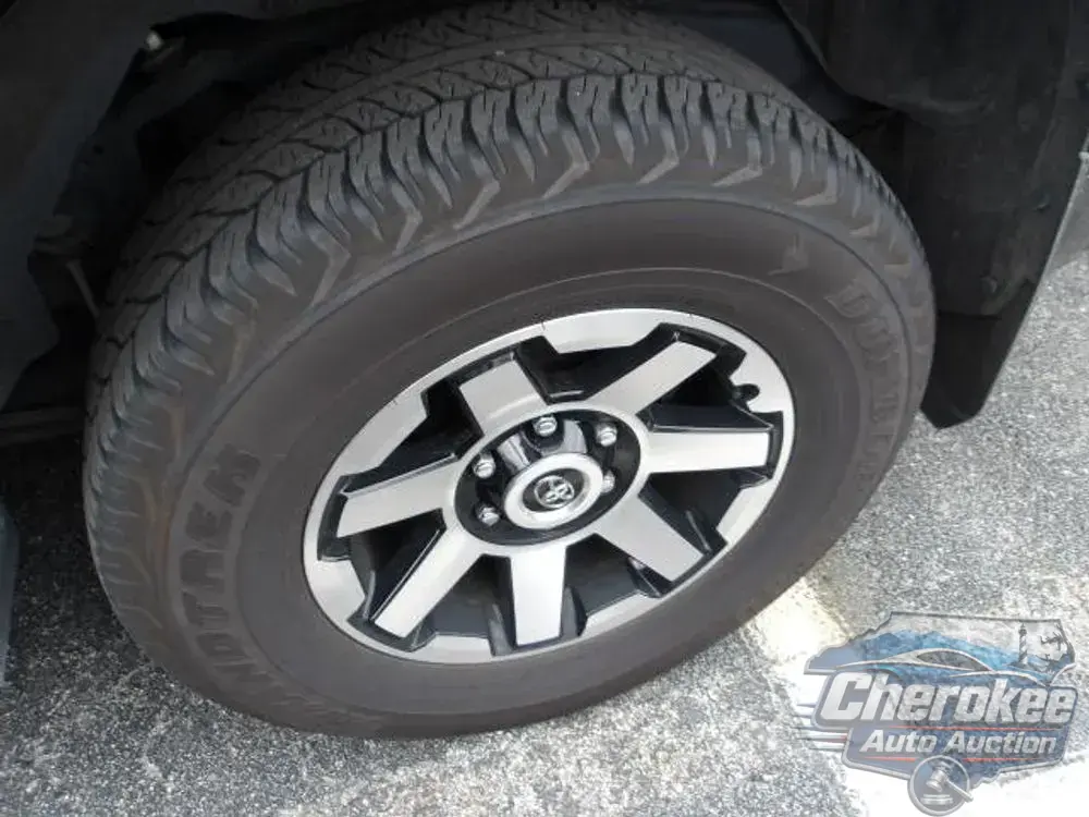 2024 Toyota 4Runner TRD Off Road