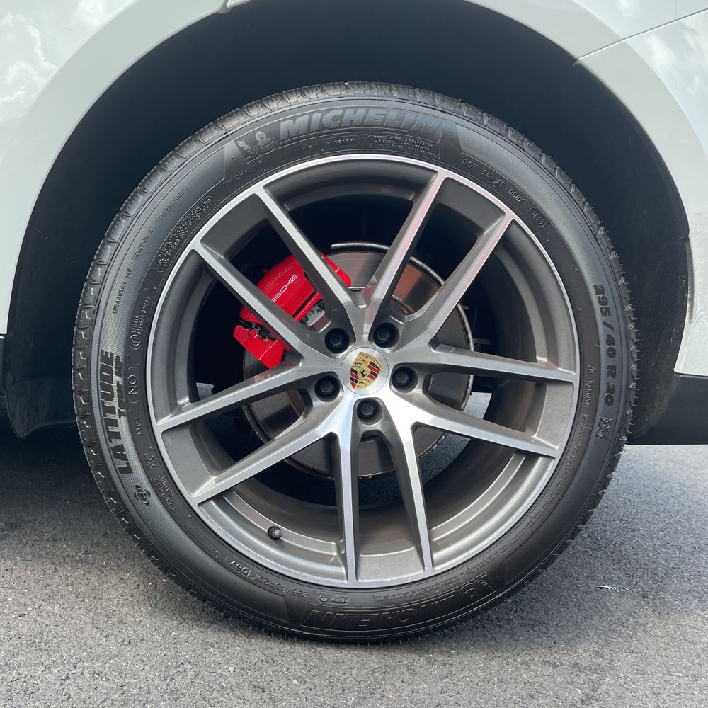 2023 Porsche Macan S