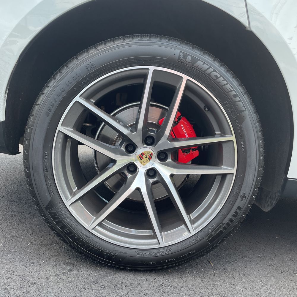 2023 Porsche Macan S
