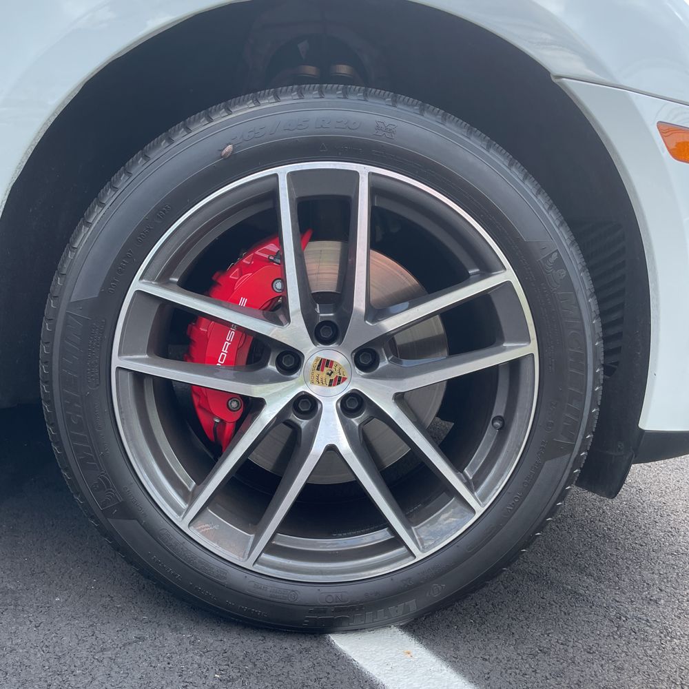 2023 Porsche Macan S