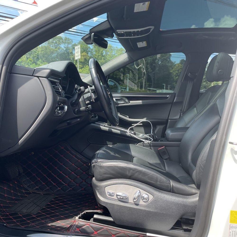 2023 Porsche Macan S