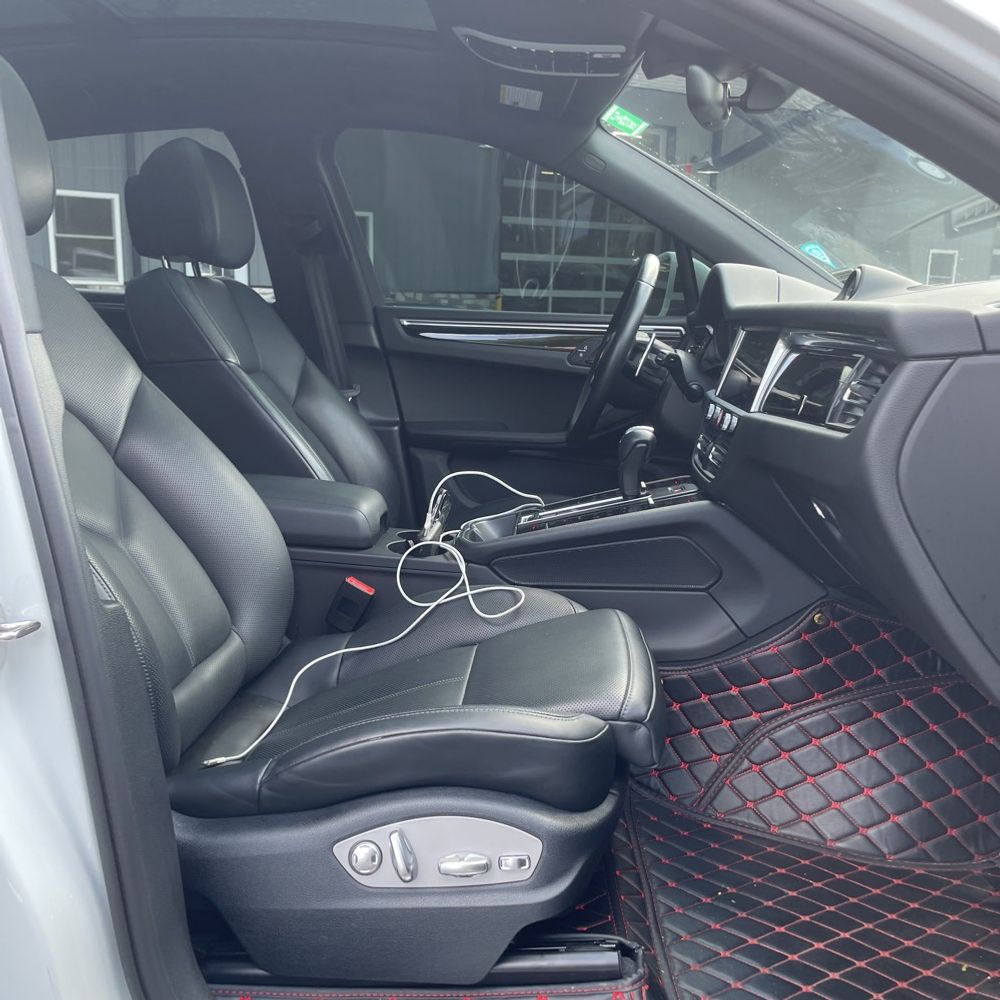 2023 Porsche Macan S