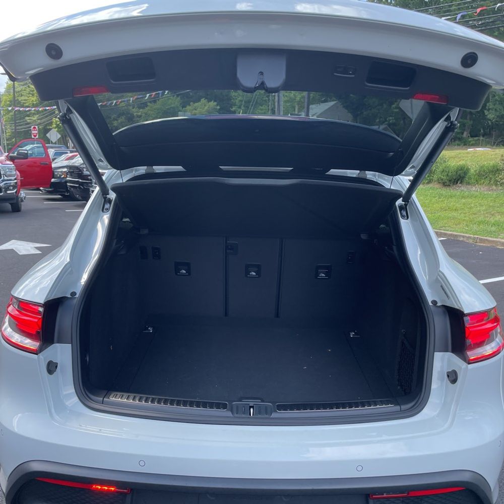 2023 Porsche Macan S