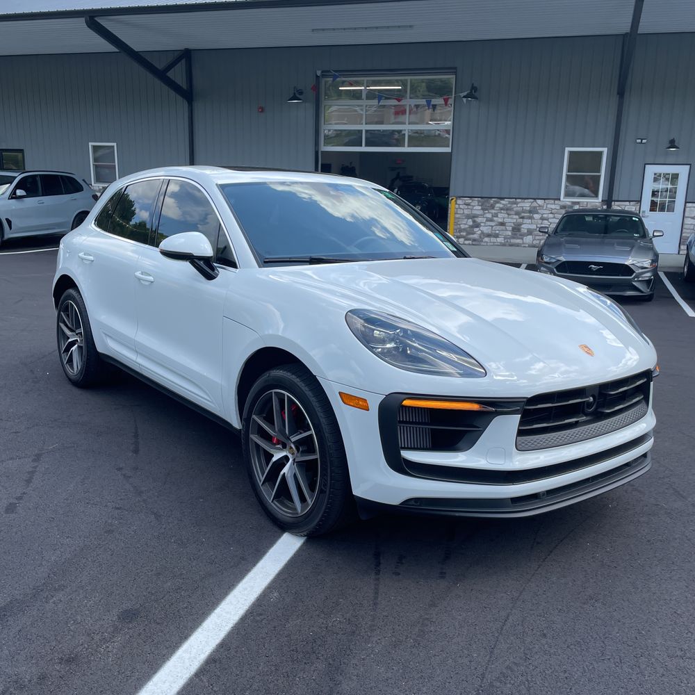 2023 Porsche Macan S
