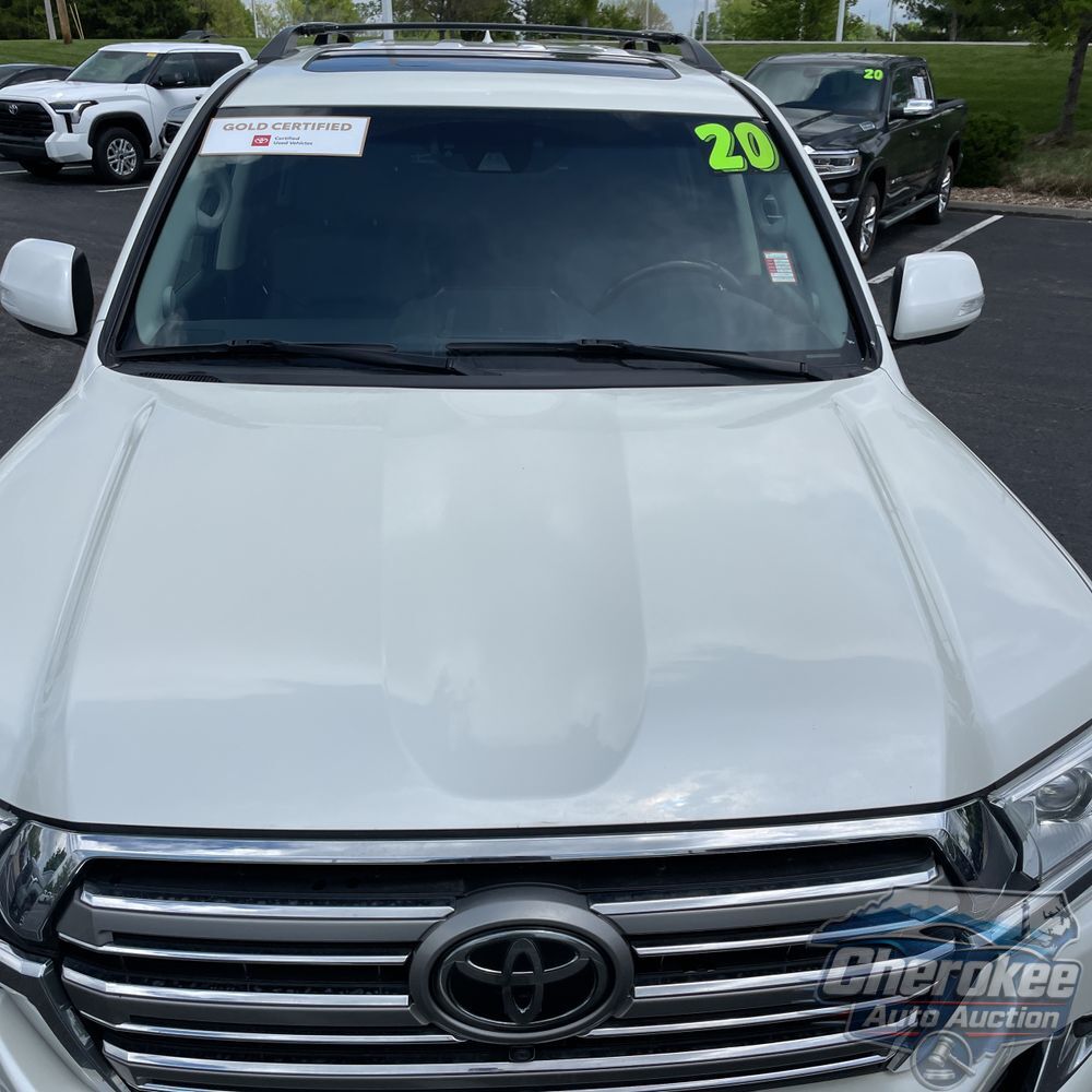 2020 Toyota Land Cruiser Base