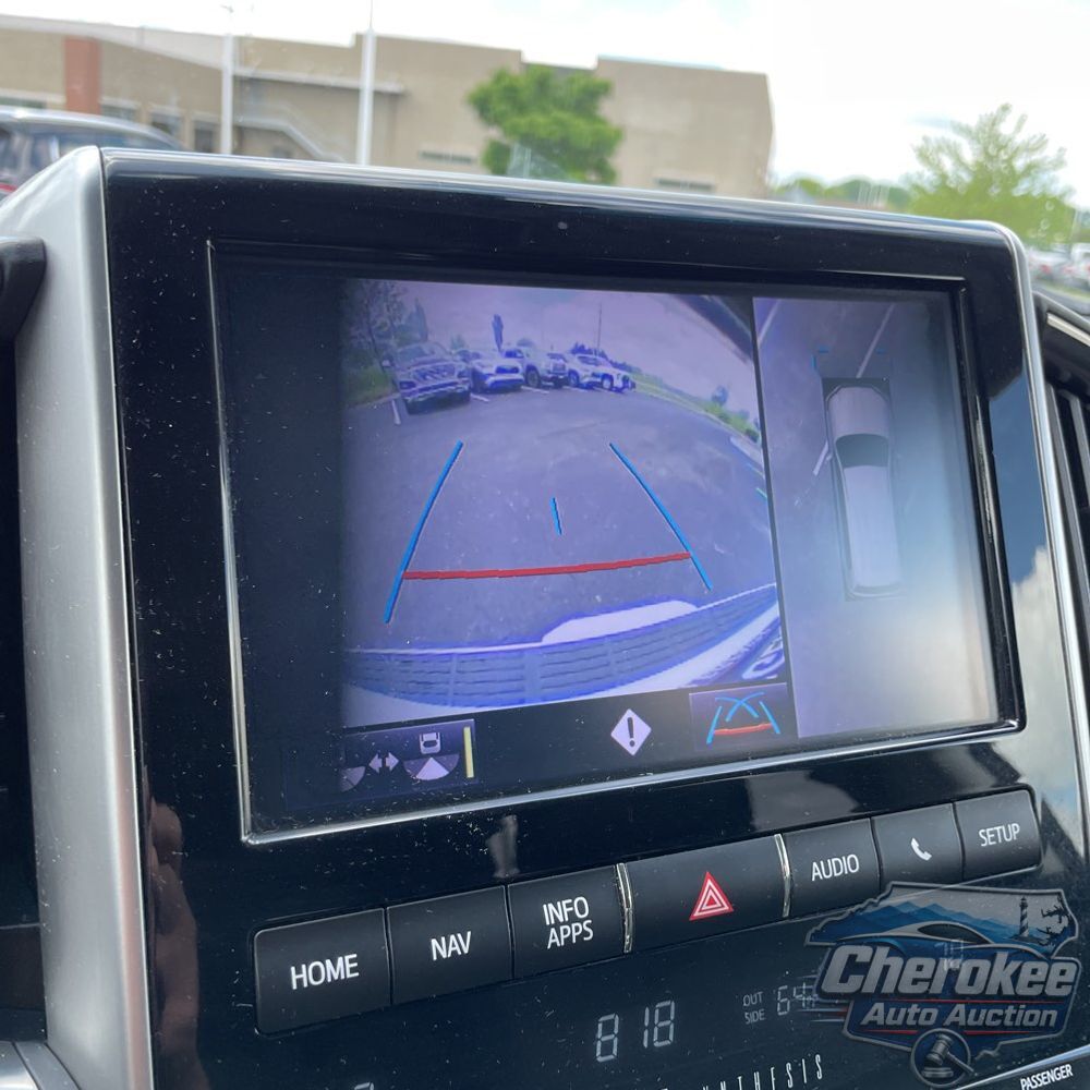 2020 Toyota Land Cruiser Base