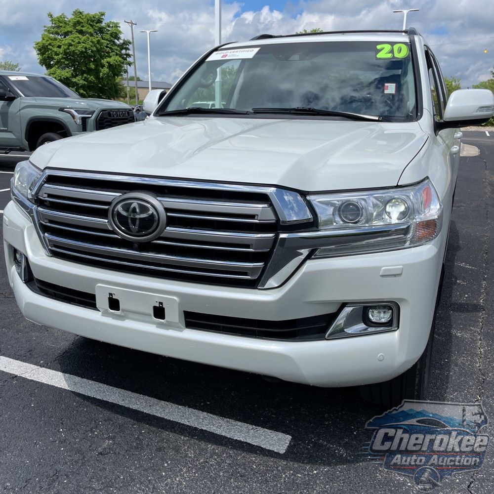 2020 Toyota Land Cruiser Base