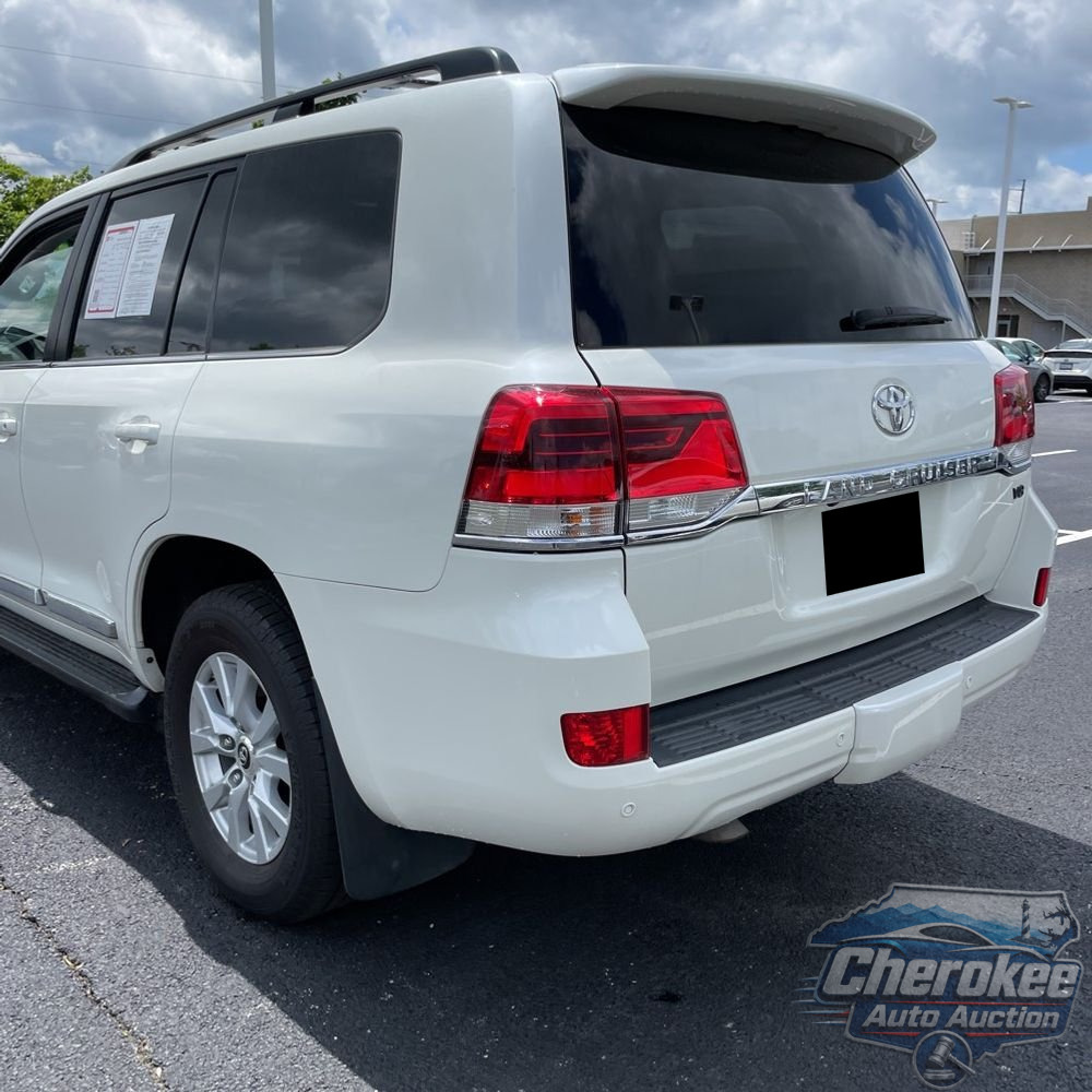 2020 Toyota Land Cruiser Base