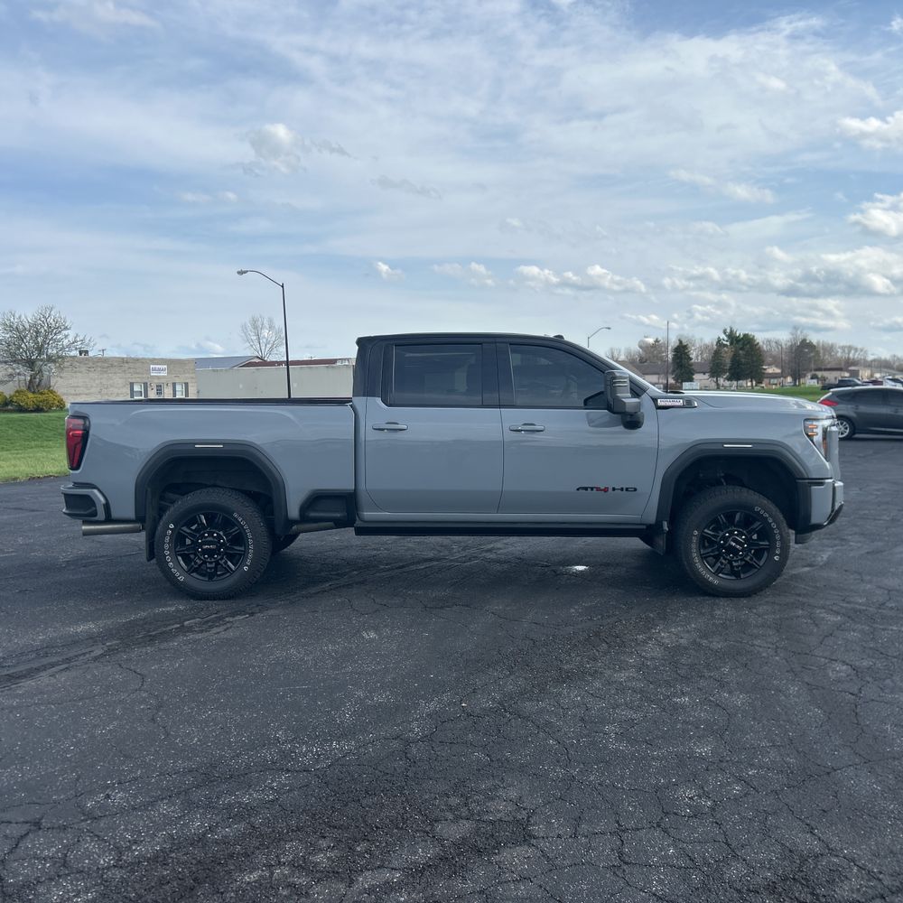 2024 GMC Sierra 2500HD AT4