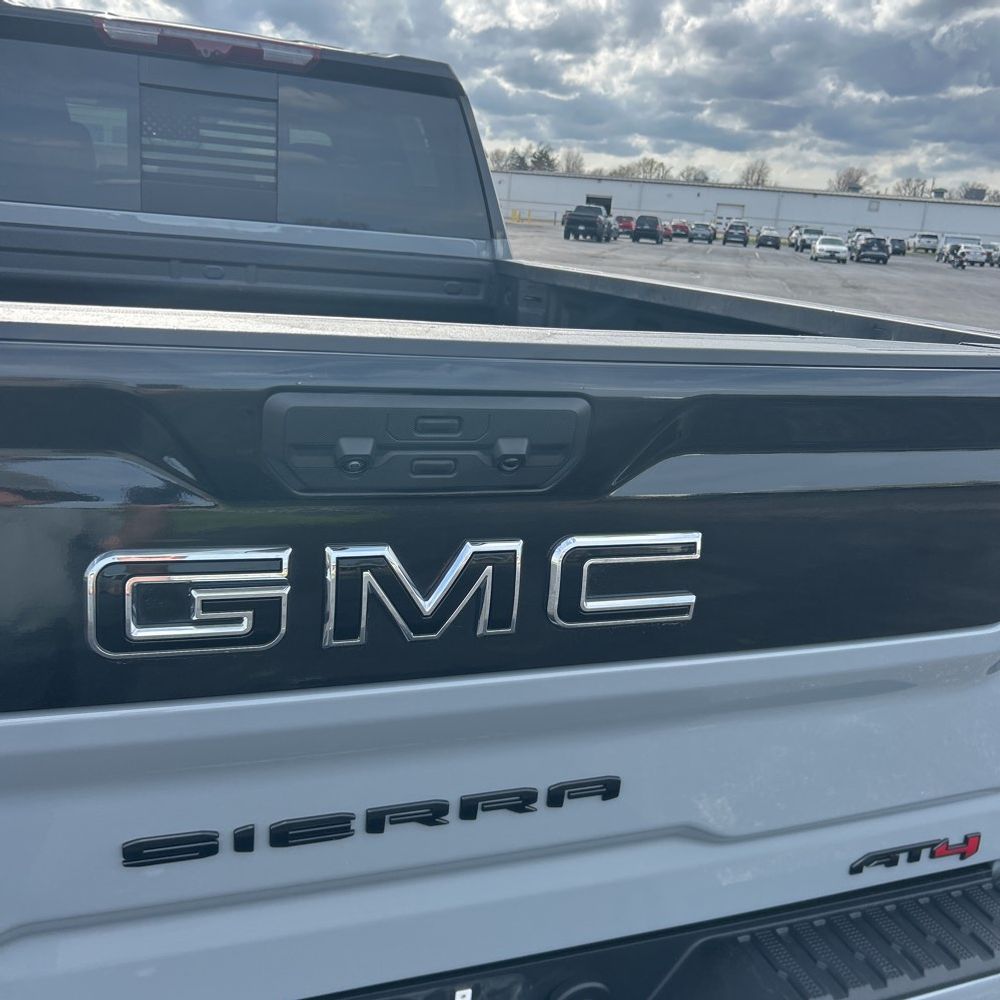 2024 GMC Sierra 2500HD AT4