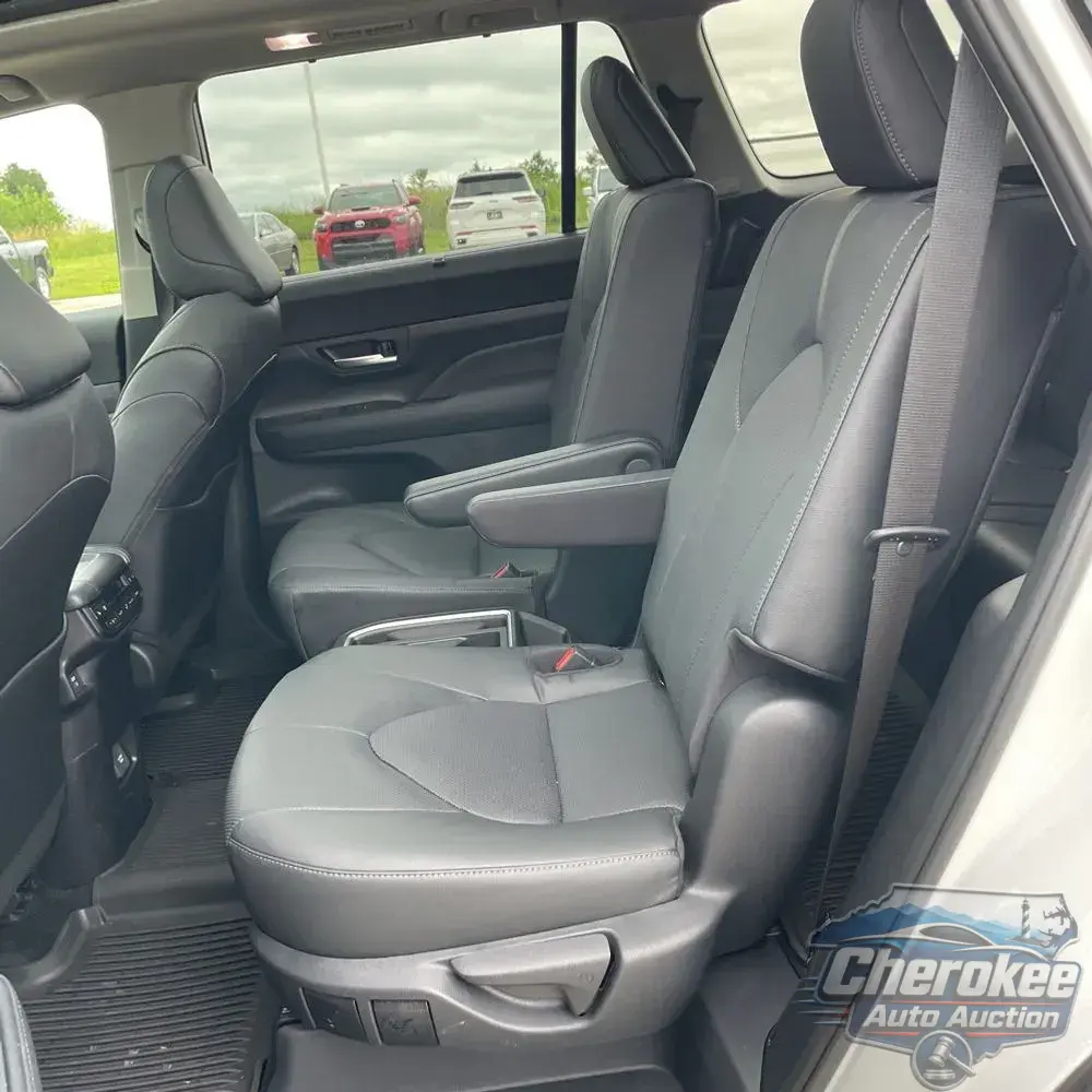 2025 Toyota Grand Highlander Platinum