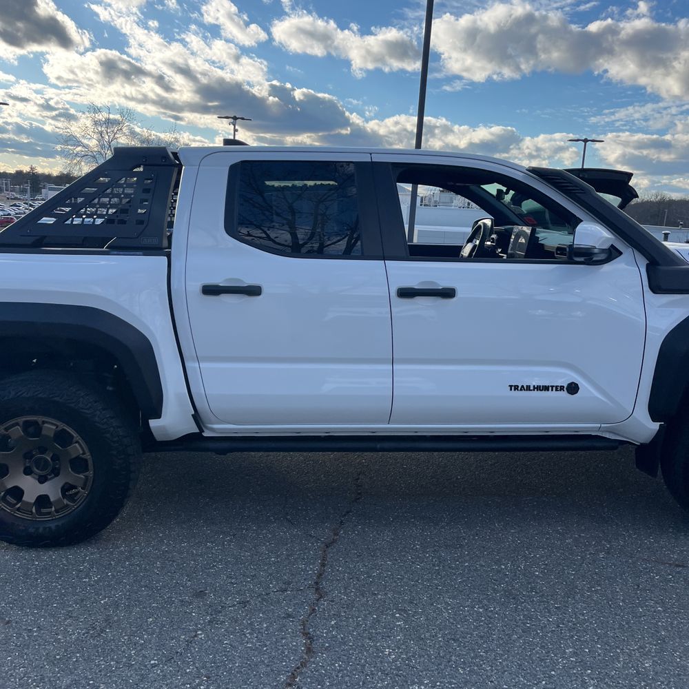 2024 Toyota Tacoma Trailhunter HV