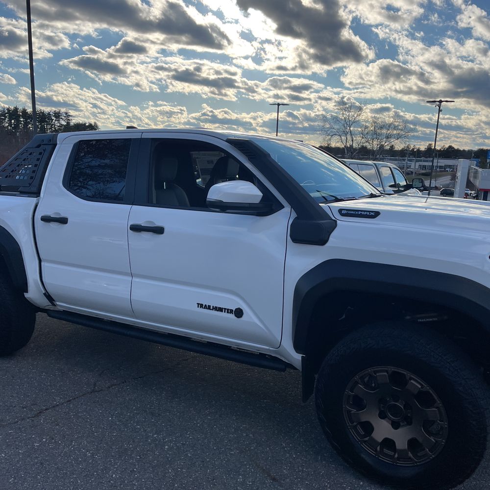 2024 Toyota Tacoma Trailhunter HV