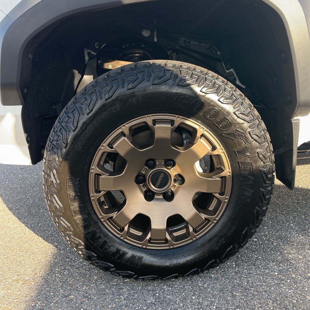 2024 Toyota Tacoma Trailhunter HV