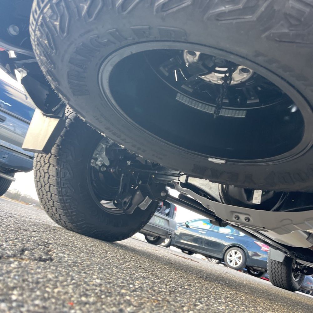 2024 Toyota Tacoma Trailhunter HV