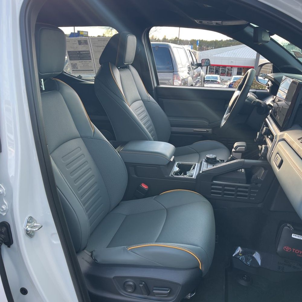 2024 Toyota Tacoma Trailhunter HV