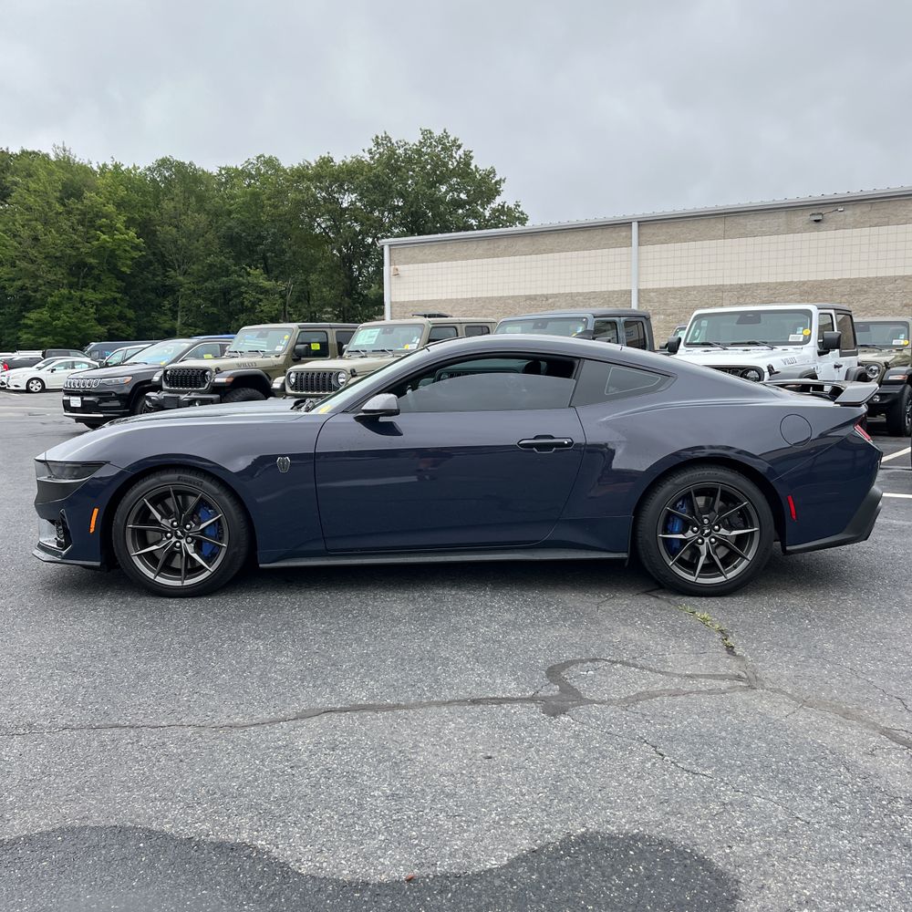 2024 Ford Mustang Dark Horse