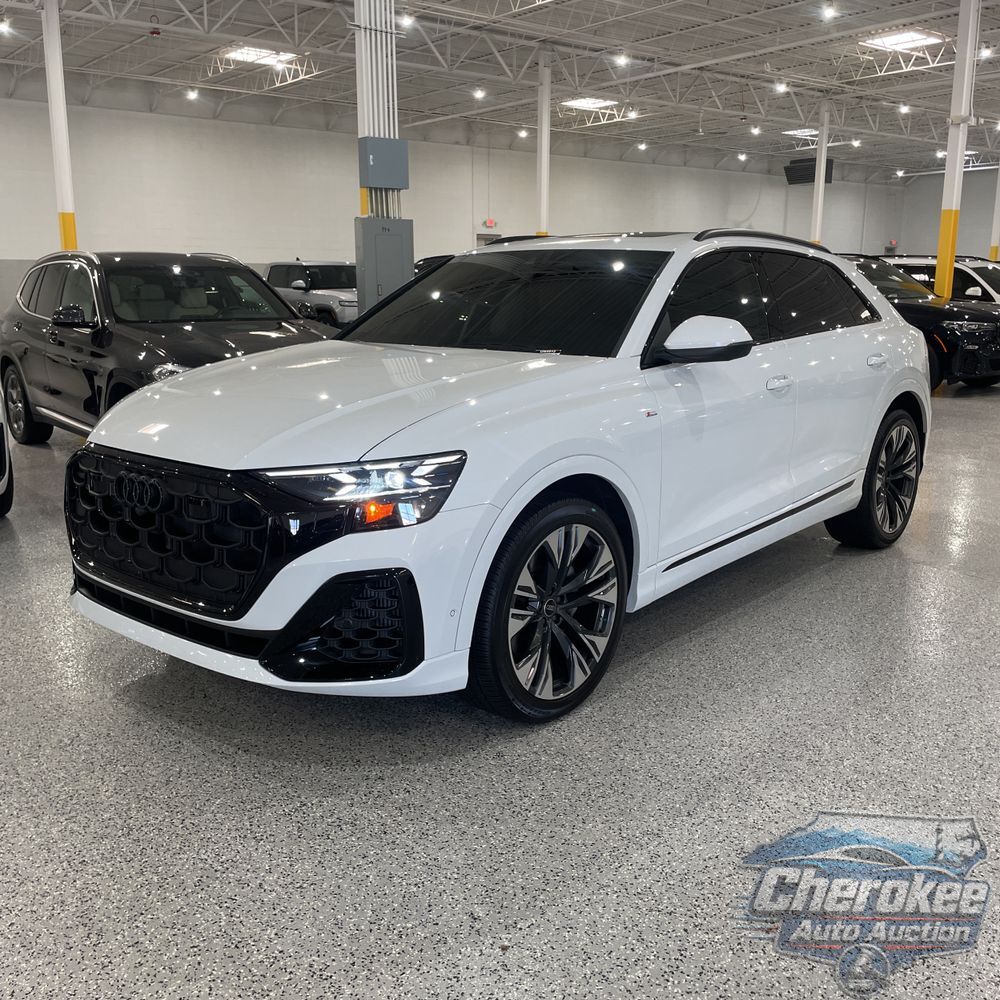 2025 Audi Q8 Prestige 55