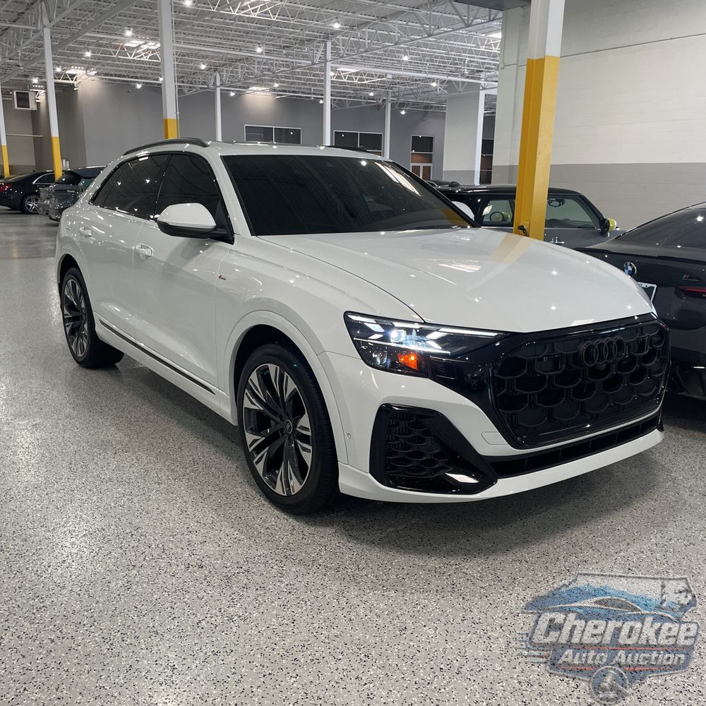 2025 Audi Q8 Prestige 55