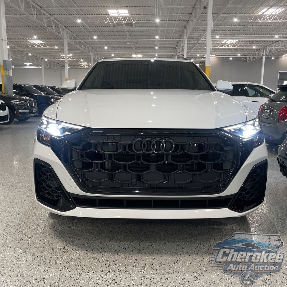 2025 Audi Q8 Prestige 55