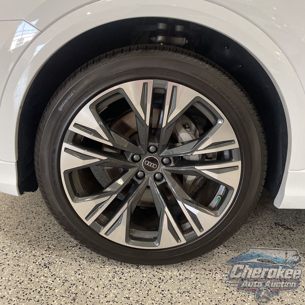 2025 Audi Q8 Prestige 55