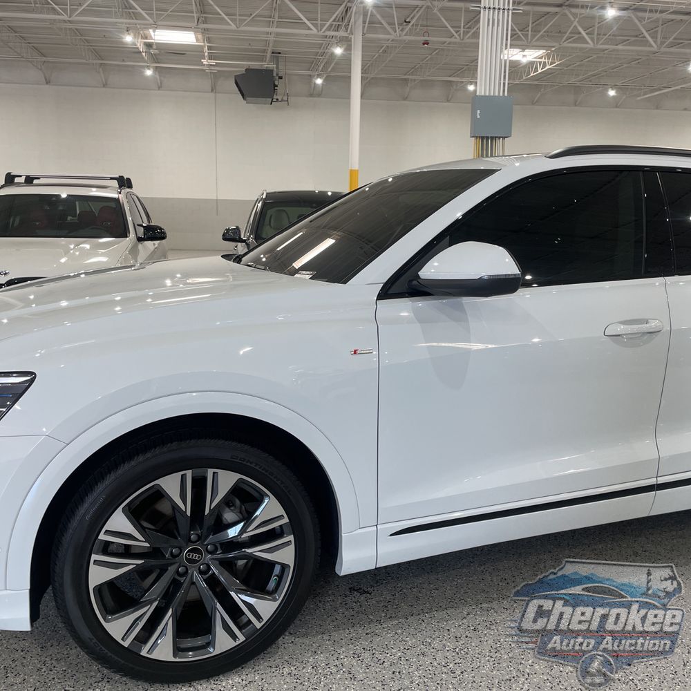 2025 Audi Q8 Prestige 55